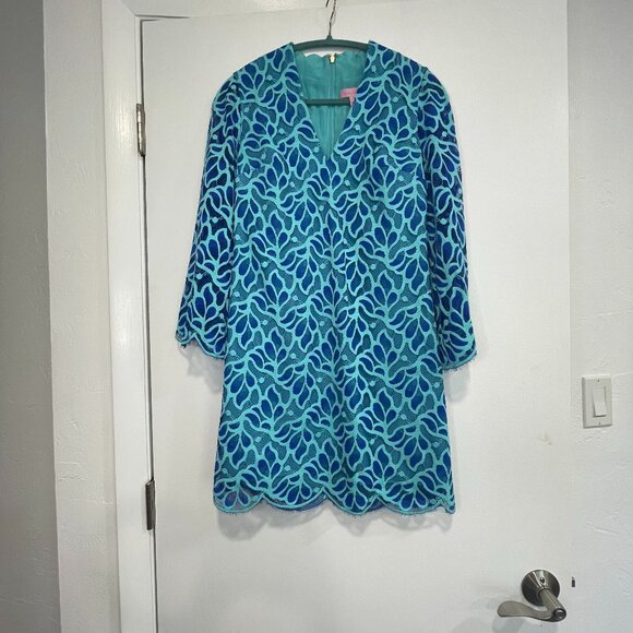 Lilly Pulitzer Cocktail Shift Dress size 4 • Blue Lace Overlay Resort Party - Picture 1 of 4